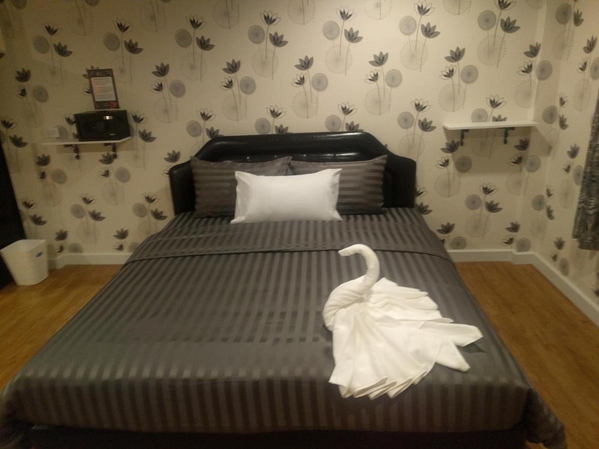 Gw Guesthouse Паттайя Экстерьер фото
