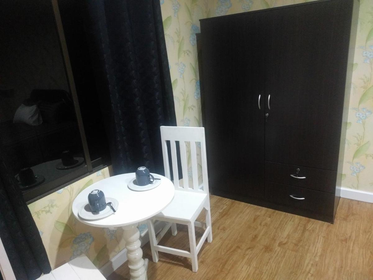 Gw Guesthouse Паттайя Экстерьер фото