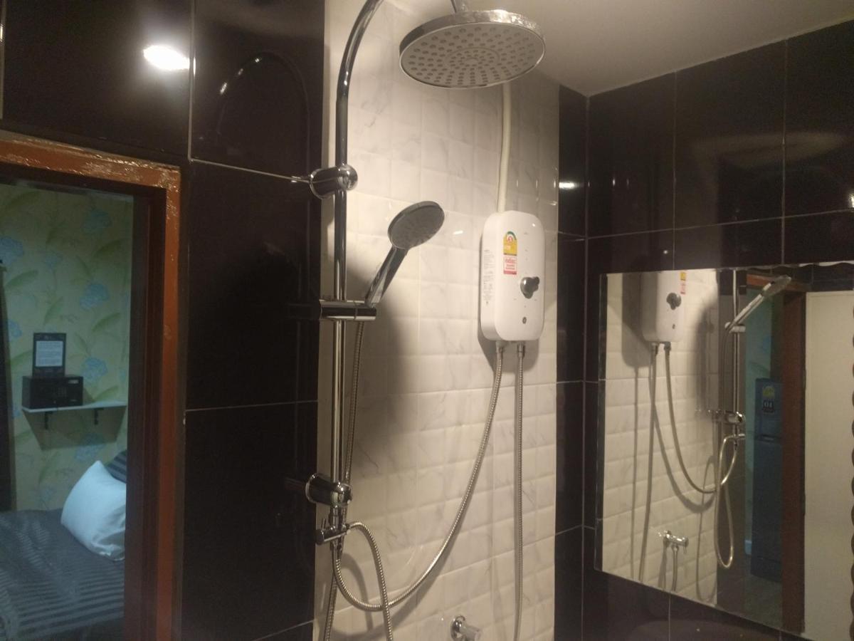 Gw Guesthouse Паттайя Экстерьер фото